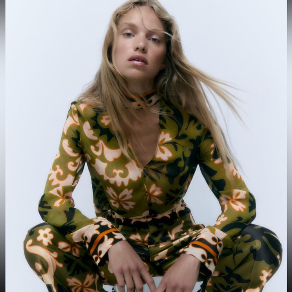 Zara  printed beaded tie viscose blouse